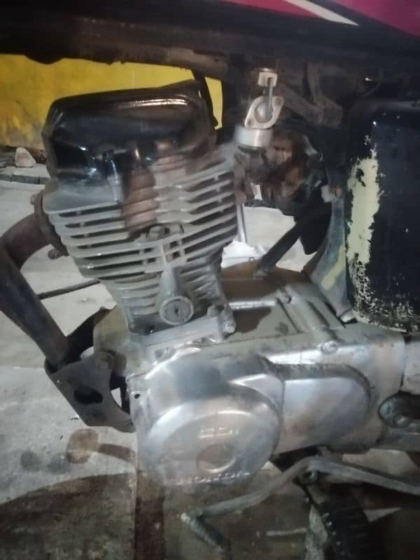 honda 125 model 2013 cell number 03322768005 8