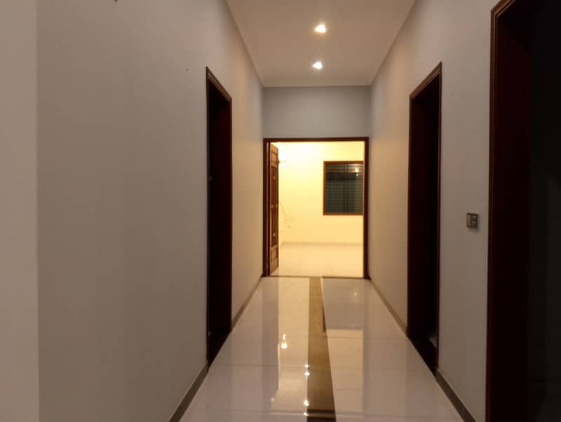 Stunning 500 Yards Upper Portion With Basement For Rent 4