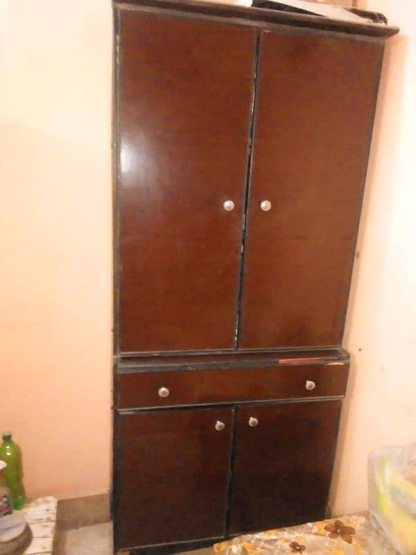 Shelf in a good condition 0