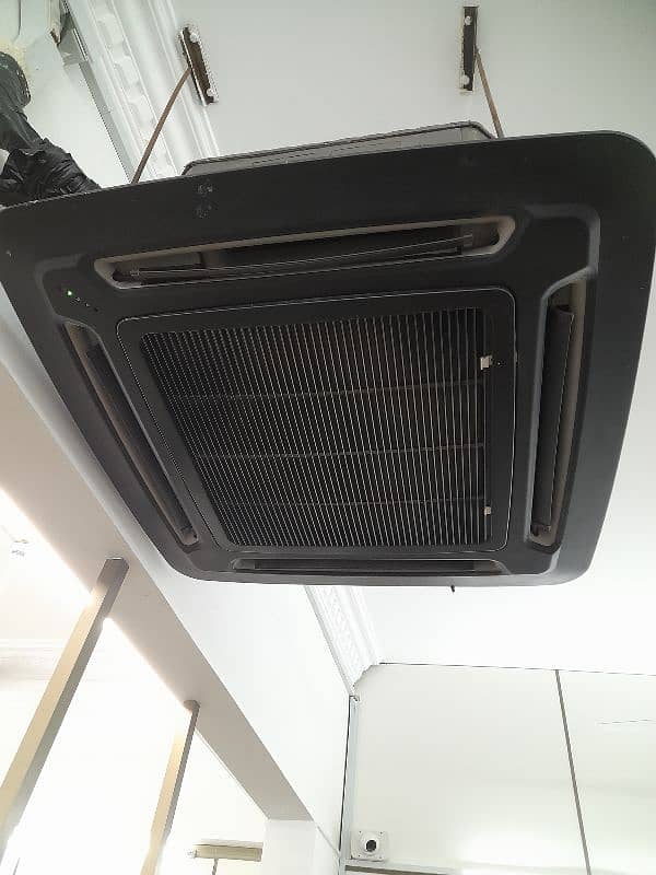 Acson 2.5 Ton Ceiling Cassatte AC 1