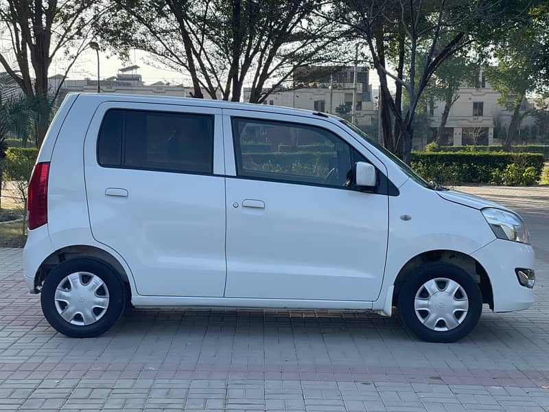 SUZUKI WAGON R VXL 2017 TOTAL ORIGINAL LAHORE REGISTERED 12