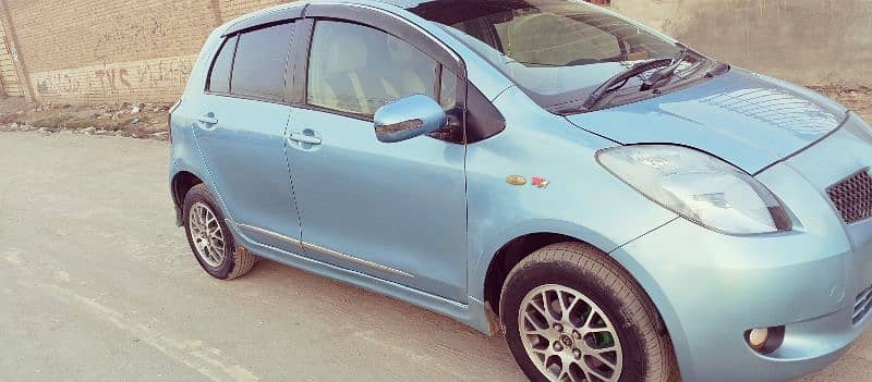 Toyota Vitz 2007 4