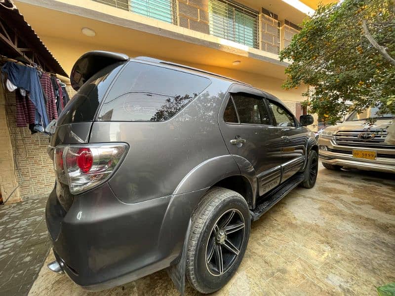 Toyota Fortuner 2006 3