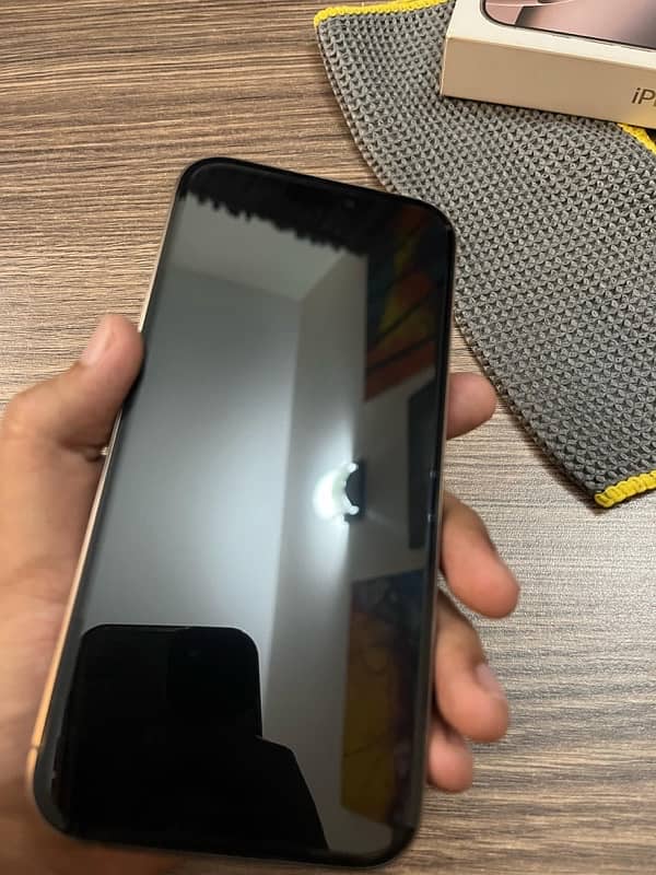 Iphone 16 Pro Max Desert Titanium 256 GB 12