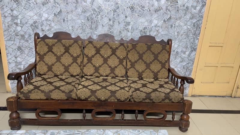 used 5 seater pure wooden sofa set for sale urgently condition 9by 10 1