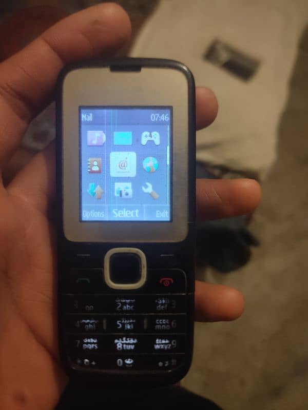 Nokia c2 8