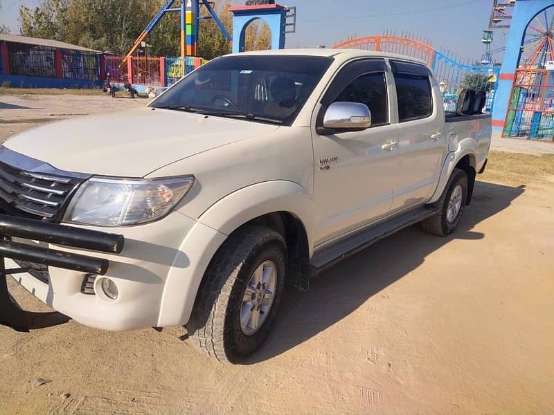 Toyota Hilux 2015 4