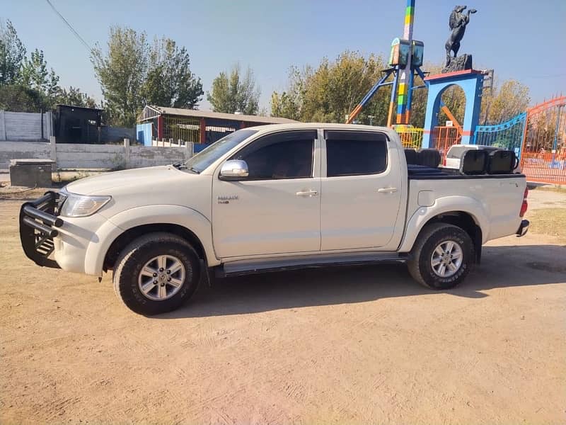 Toyota Hilux 2015 8