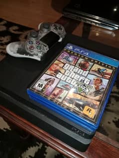 Play Station 4(PS4) WITH DUAL SHOCK 4(CONTROLLER) GTA V, CALL OF DUTY