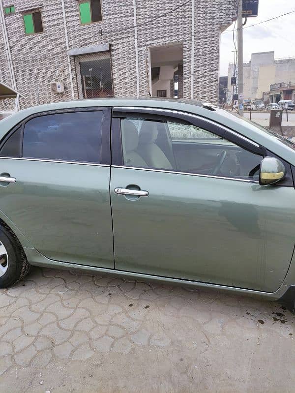 Toyota Corolla GLI 2011 1.3 5