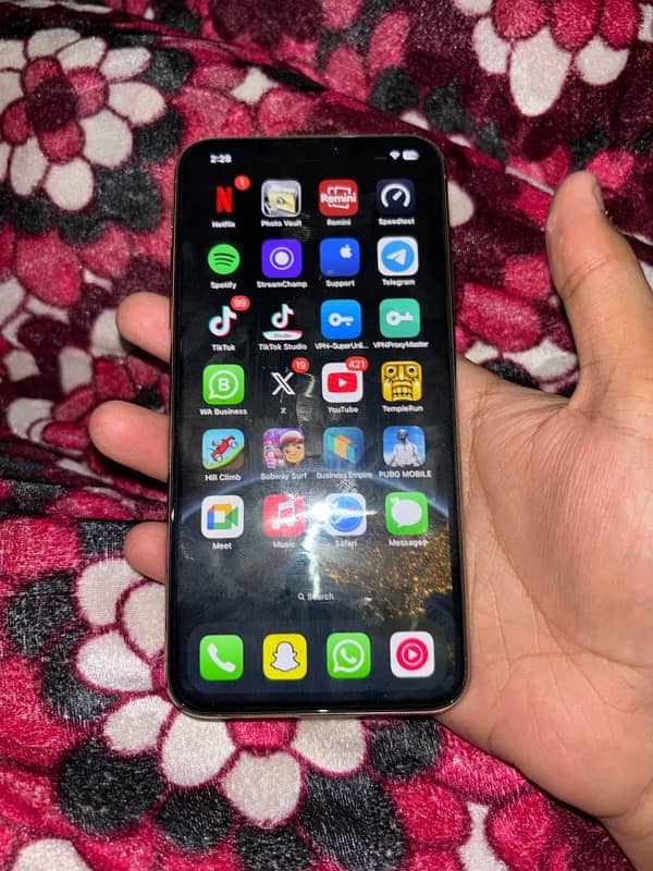 iPhone 11 pro max non PTA 1