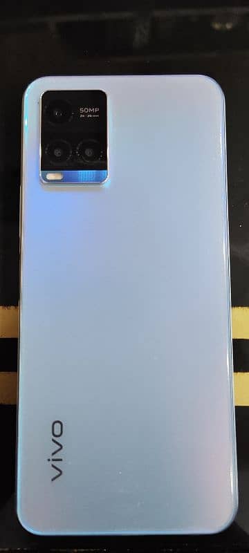 Vivo Y33s with original box 8+4 gb ram 128gb storage 10/10 condition 1