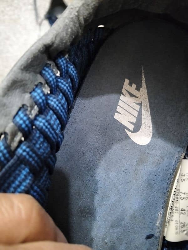 Nike Joggers 8/10 condition 4