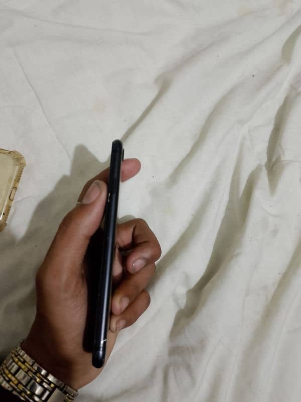 iphone 7 128 gb all ok ha finger not working Baki ok ha khoi Msla ni 2