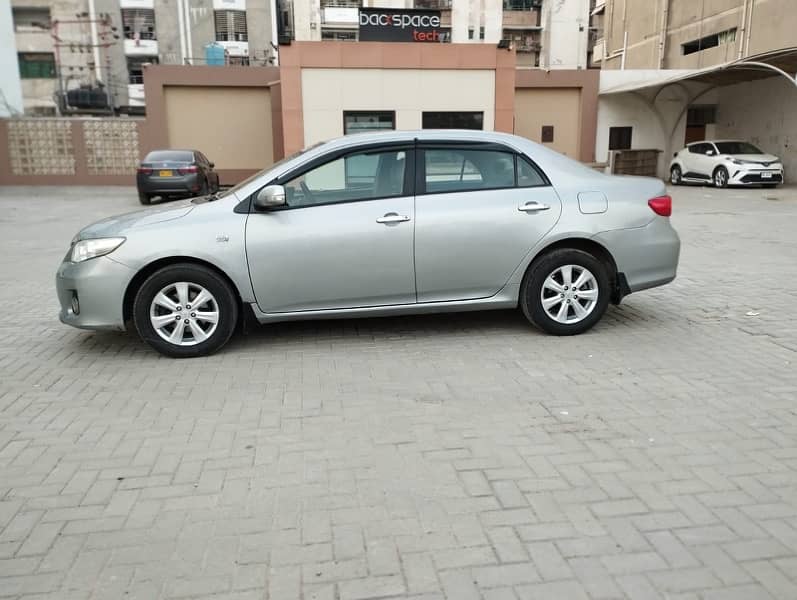 Toyota Corolla GLI 2013 4