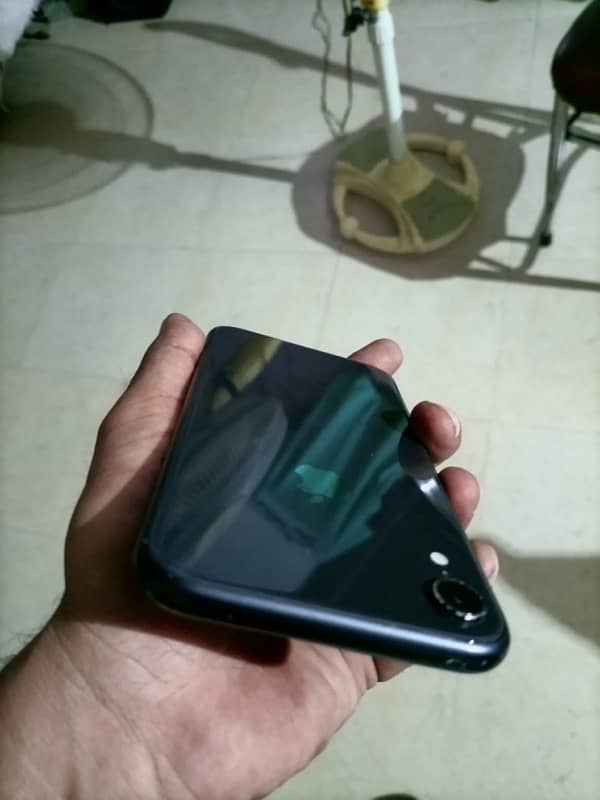 iPhone XR Dual PTA Approved with box 87 health truetone 3