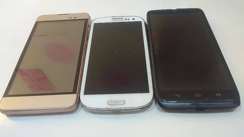 Samsung Nokia Motorola QMobile 2