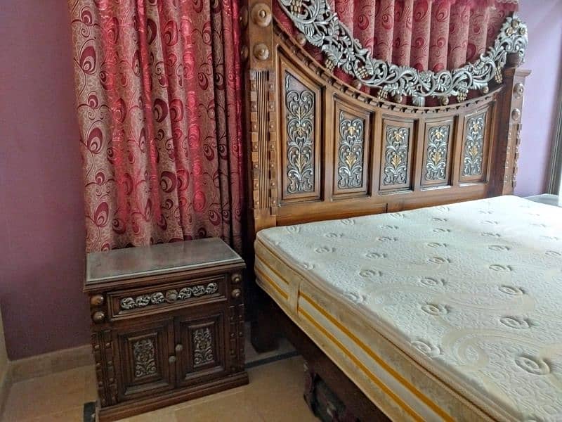 Wooden Bed with side corner & dressing 6