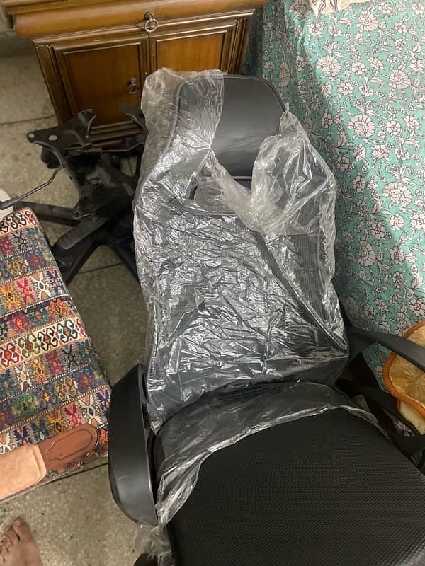 office chairs barely used 2