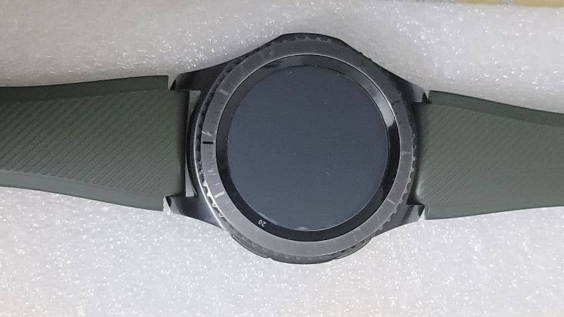 Gear S3 frontier 1