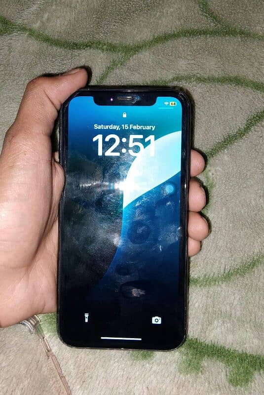 IPHONE XR NON PTA ( urgent sale ) 6