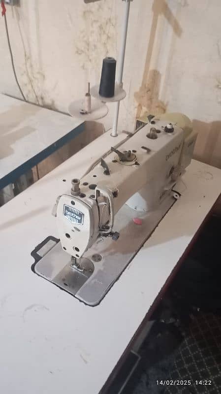 urgent sale side panel stitching machine 0