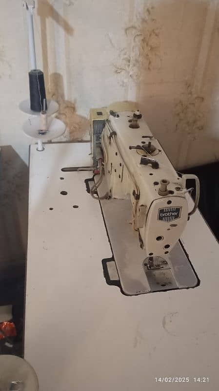 urgent sale side panel stitching machine 3