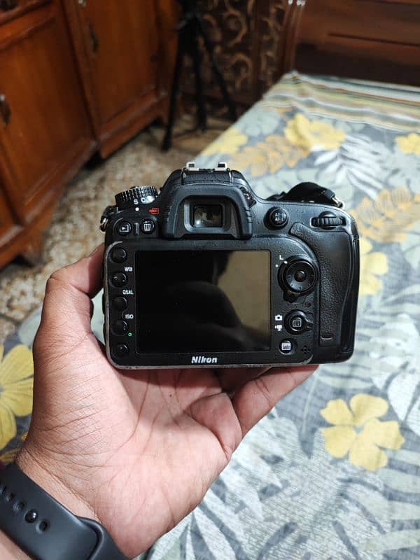 Nikon D7100 with 18/105mm Vr Dx. 4