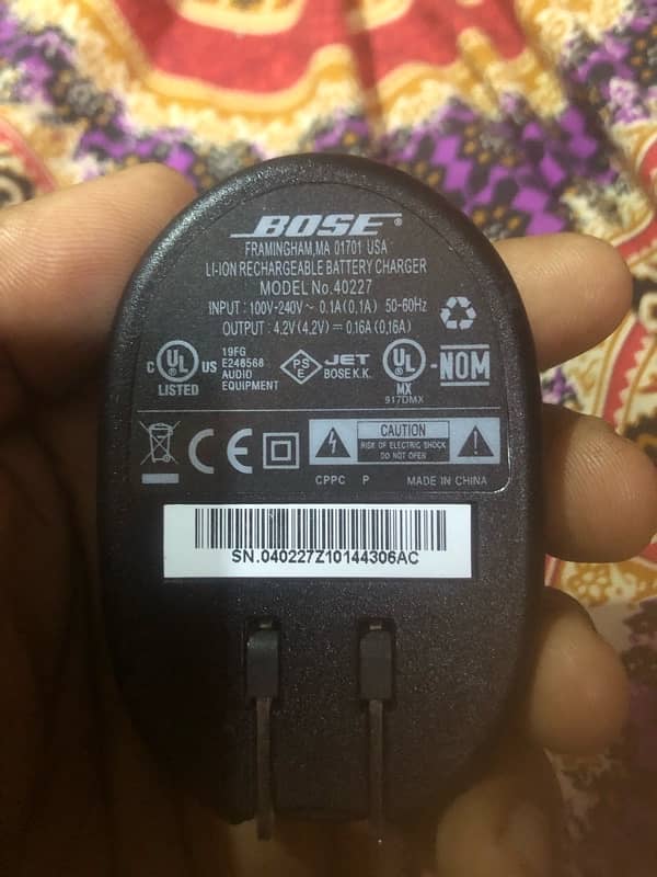 Bose QC 3 headphones charger 1