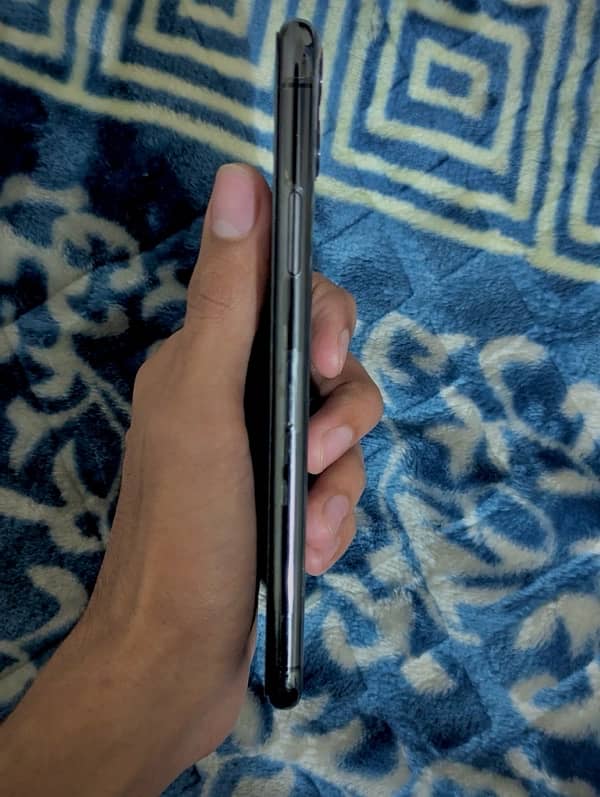 Iphone 11 Pro max Pta approved 3