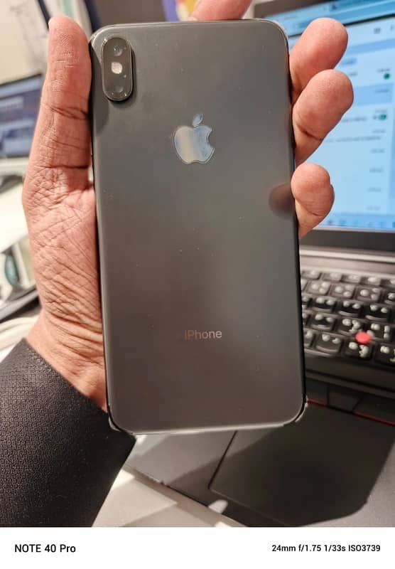 iPhone xS Max 256gb PTA approved dual sim 8