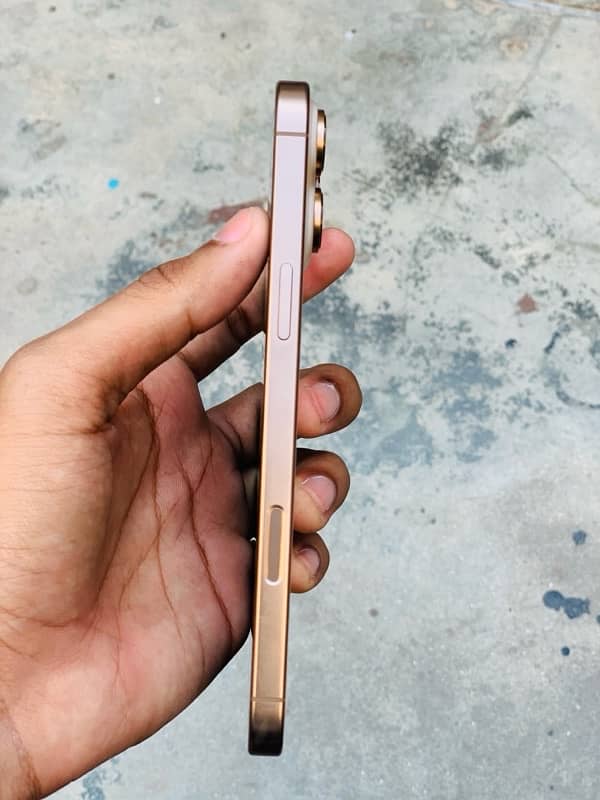 iphone 16 pro max 256gb factory unlock 1