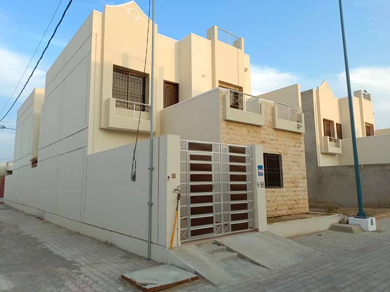 Luxury One unit Banglow in Malir 6