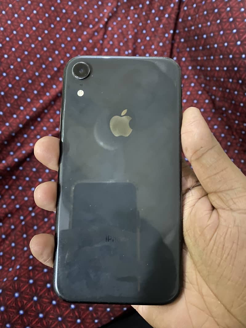 Apple iPhone XR 1