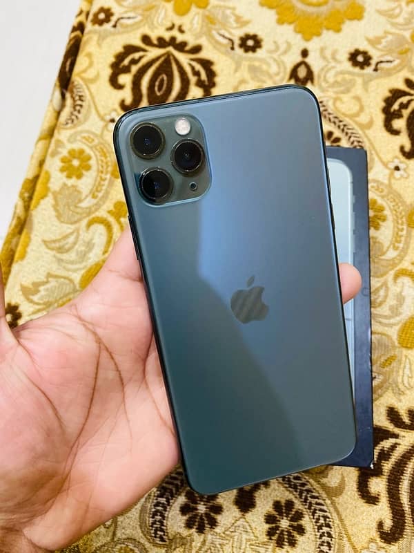 iPhone 11 Pro Max 512gb pta approved complete box 0