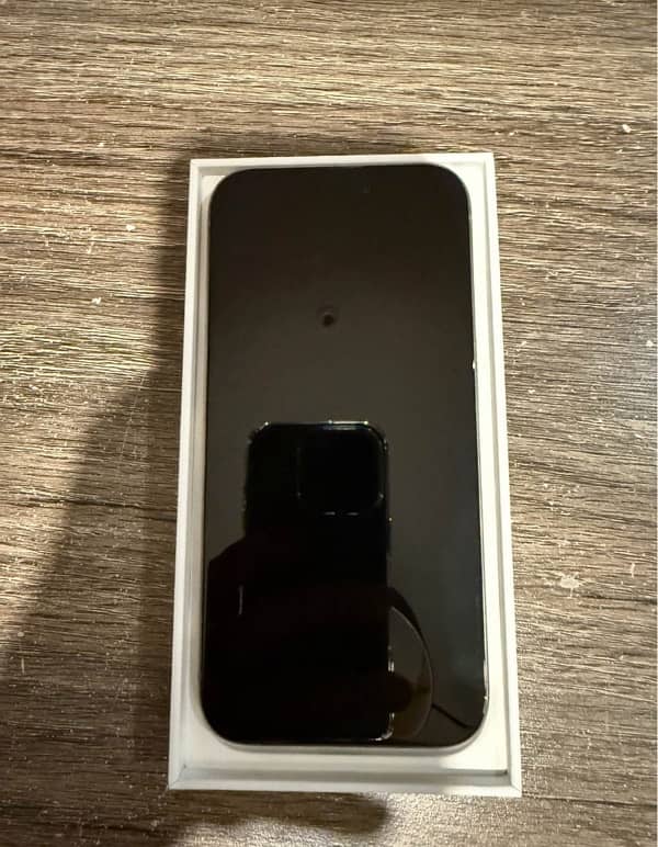 iPhone 15 pro JV in warranty 1