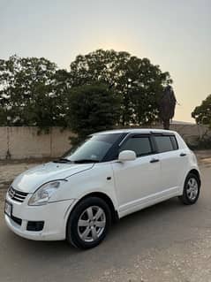 Suzuki Swift DLX 2011