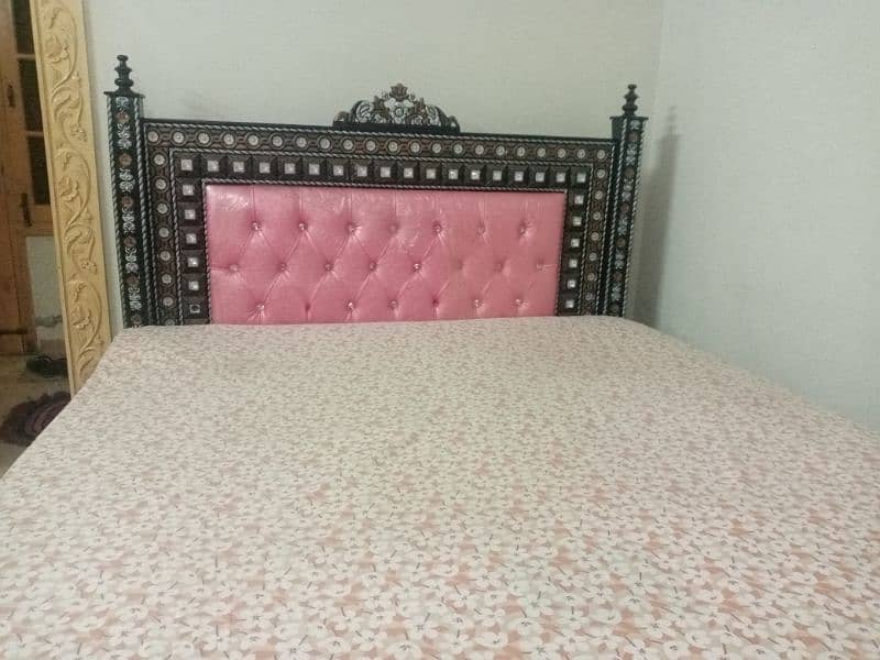 King size double bed 1