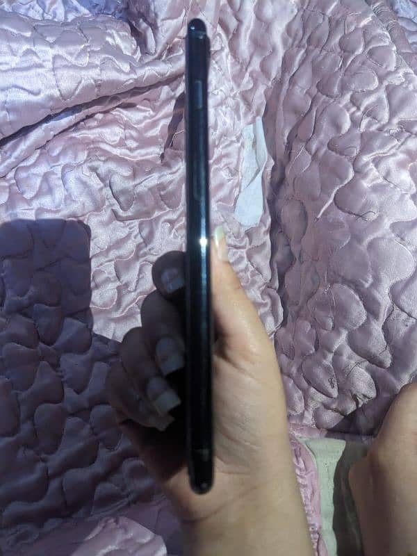 iPhone 7plus bettry and condition is ok 4