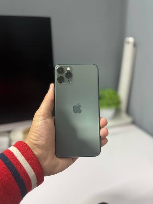 Iphone 11 pro max (pta approved) 0