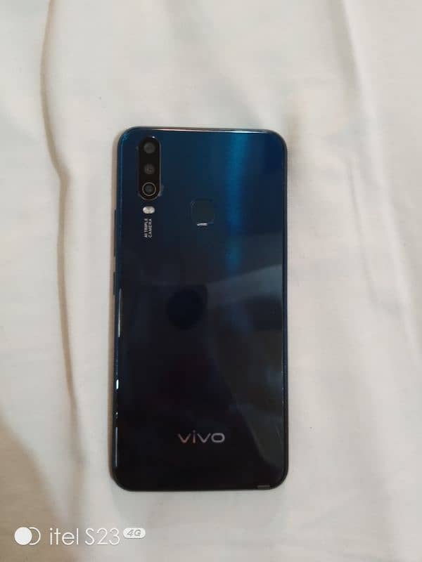 vivo y15 8 / 256 gb 0