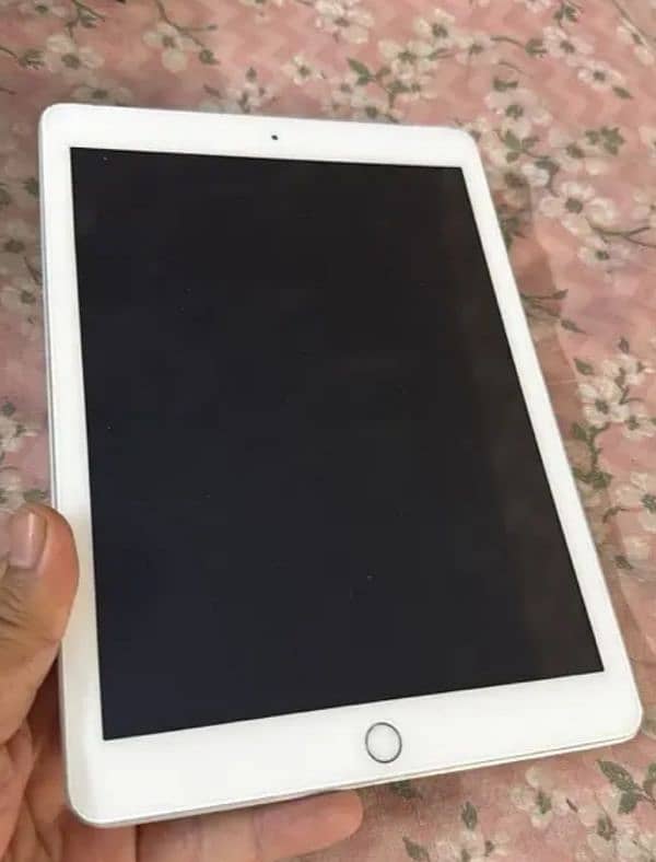 ipad 5th genation 32gb only ipad 1