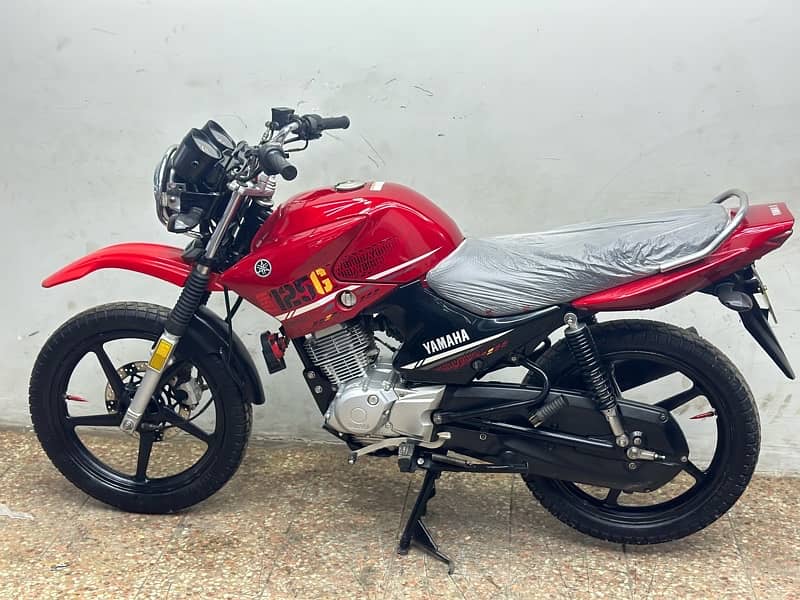 yamaha ybr125g 2022 model ( low millage ) 2