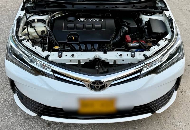 Toyota Altis Grande 2017 facelift 100% orignal 14