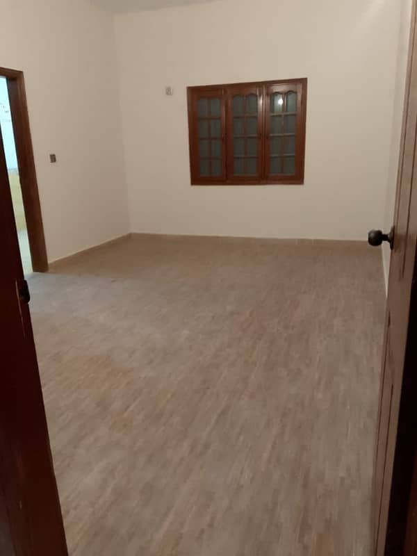 Portion available for rent gulshan-e-iqbal block 3 3