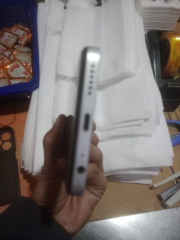 Infinix smart 8 pro 4+4/128 3