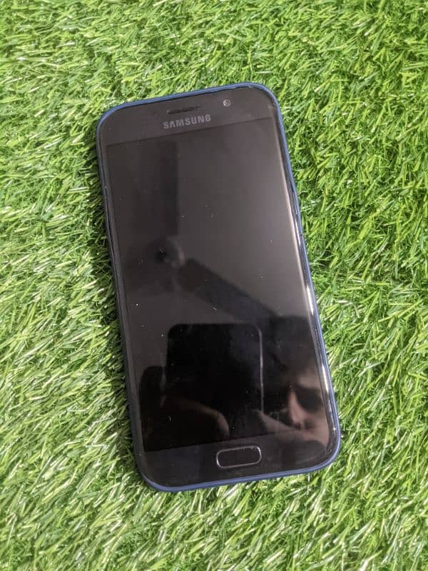 samsung galaxy A5 non pta 3 / 32 gb 10 by 10 Condition 9