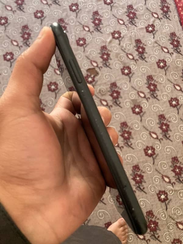 iPhone Xr 128Gb 6