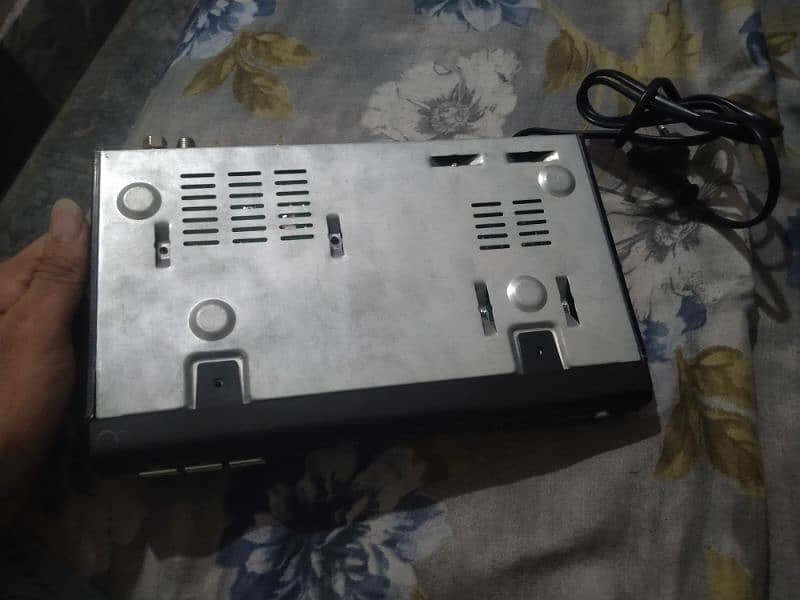 Dish Receiver fresh condition 3