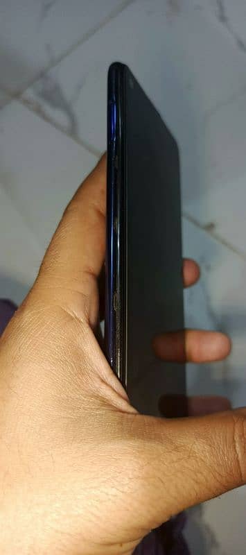 Tecno  camon 12 air 4gb 64 gb 4